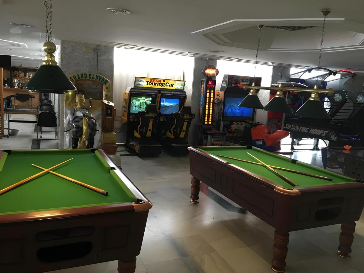 Apartamentos Benalbeach بينالماذينا المظهر الخارجي الصورة