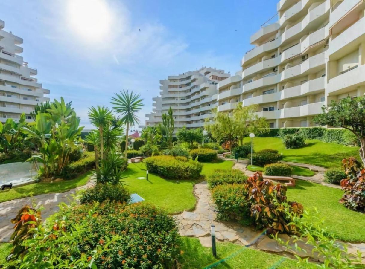 Apartamentos Benalbeach بينالماذينا المظهر الخارجي الصورة